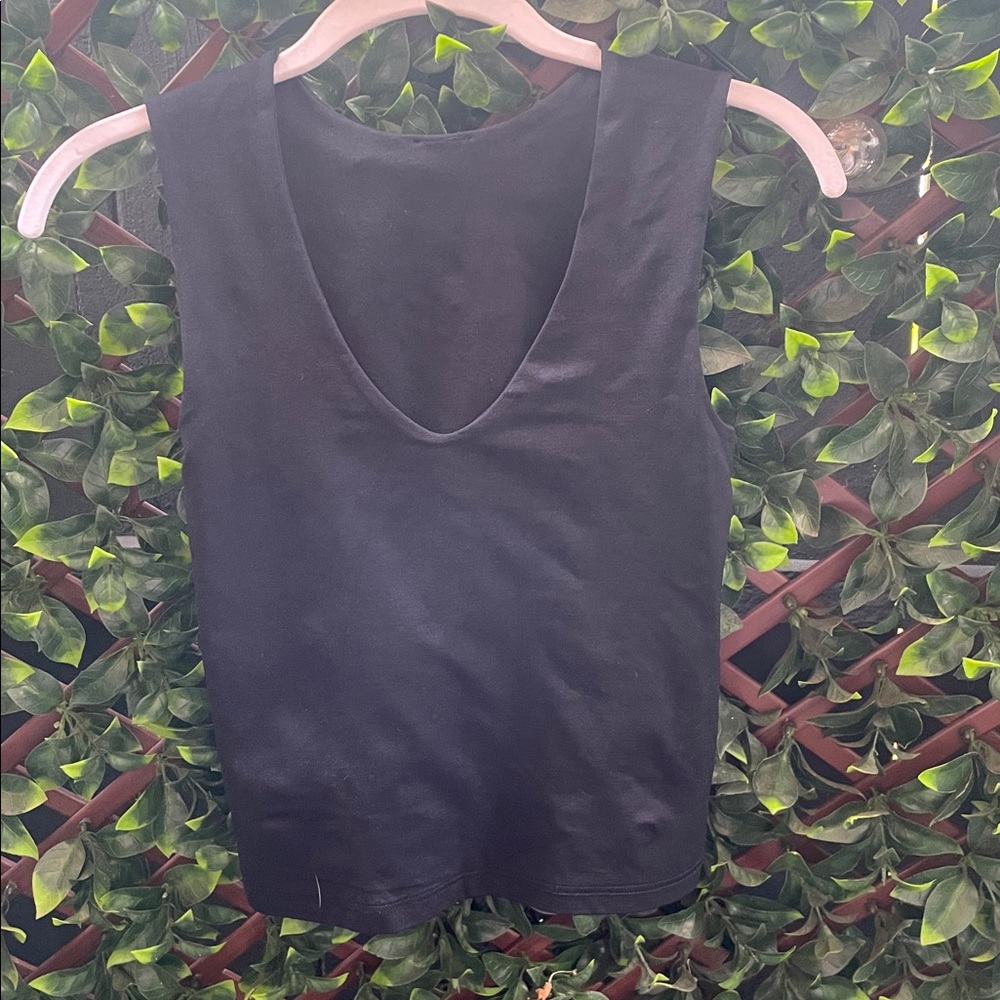 Black Sleeveless Top